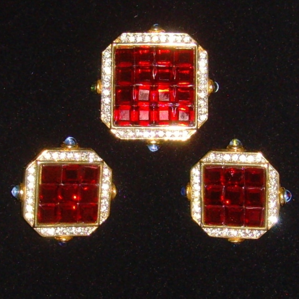Craft © Gold-Toned R/S and Glass Pin w/Earrings